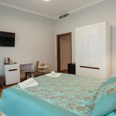 Nicole Hotel