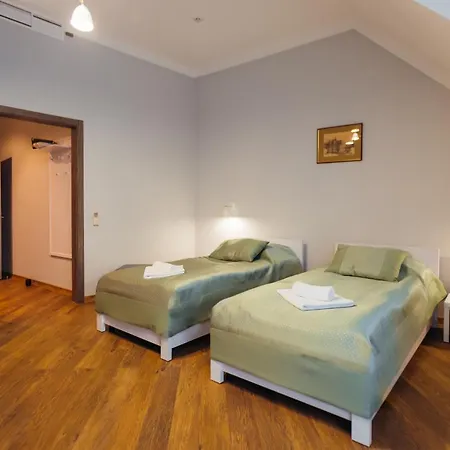 Nicole Hotel