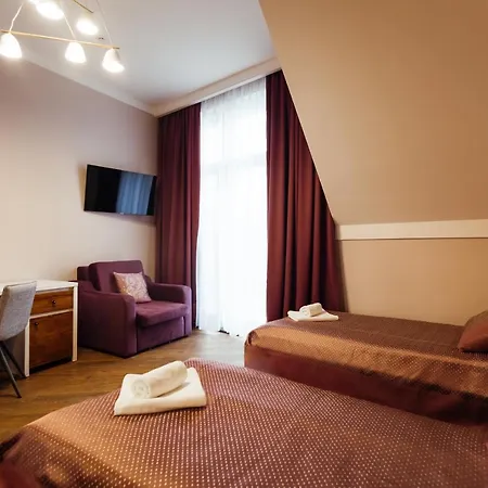 Nicole Hotel *