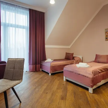 Hotel Nicole *