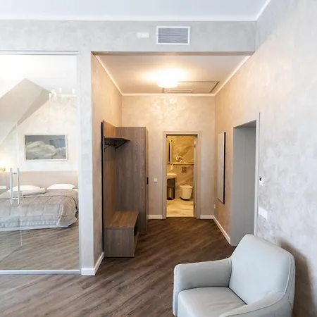 Nicole Hotel